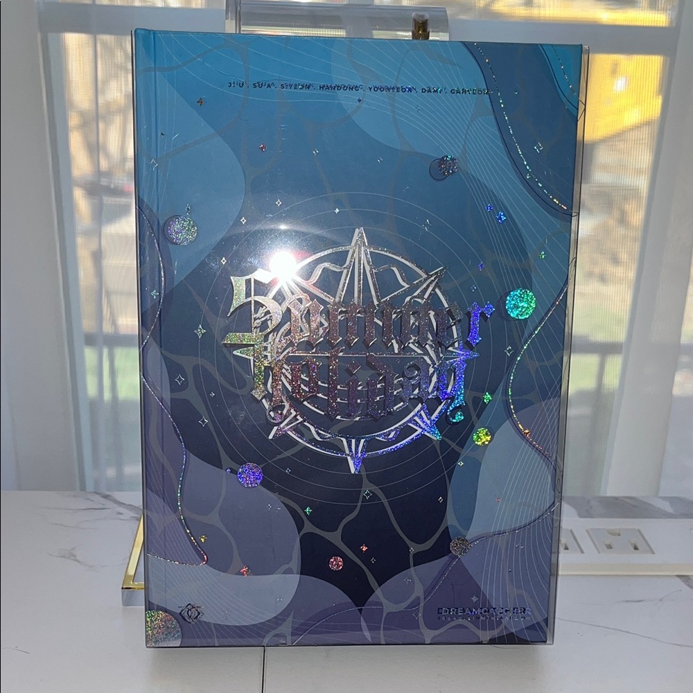 NWOT - K-Pop! Dreamcatcher - Summer Holiday, Limited Album Version G